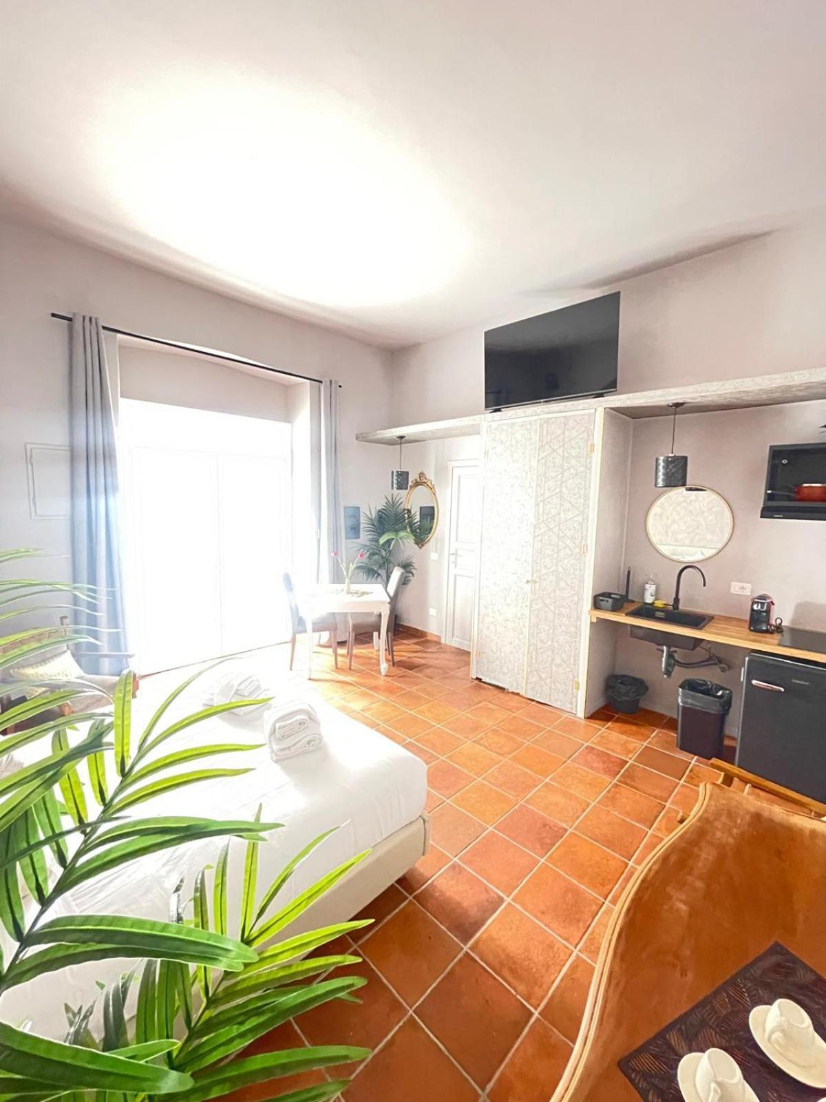 Lucilla'S Suite San Pietro Station Rom Exterior foto